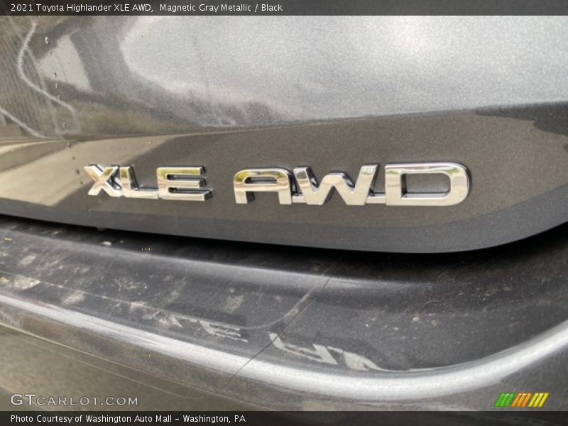 Magnetic Gray Metallic / Black 2021 Toyota Highlander XLE AWD