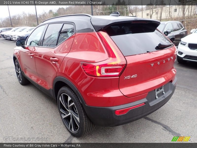 Fusion Red Metallic / Charcoal 2021 Volvo XC40 T5 R-Design AWD