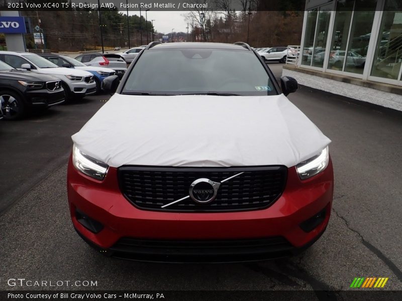 Fusion Red Metallic / Charcoal 2021 Volvo XC40 T5 R-Design AWD