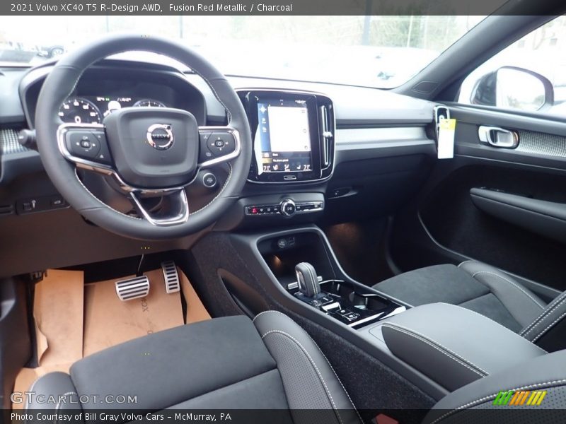  2021 XC40 T5 R-Design AWD Charcoal Interior