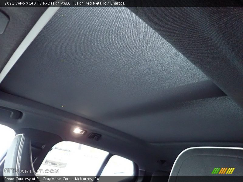Fusion Red Metallic / Charcoal 2021 Volvo XC40 T5 R-Design AWD