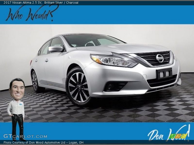 Brilliant Silver / Charcoal 2017 Nissan Altima 2.5 SV