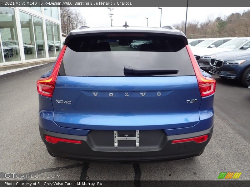 Bursting Blue Metallic / Charcoal 2021 Volvo XC40 T5 R-Design AWD