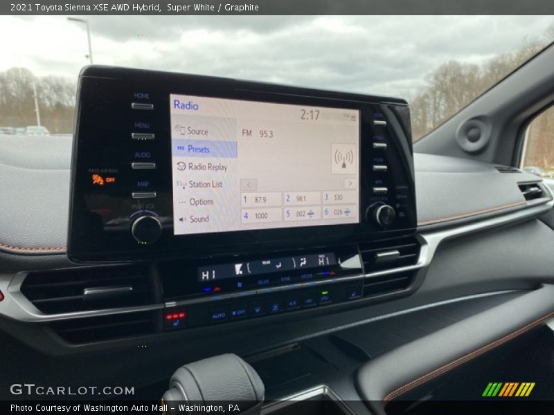 Super White / Graphite 2021 Toyota Sienna XSE AWD Hybrid