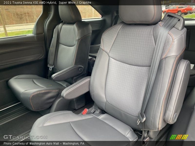 Super White / Graphite 2021 Toyota Sienna XSE AWD Hybrid