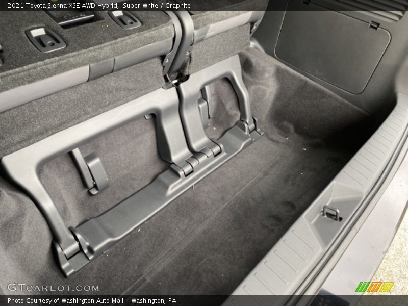 Super White / Graphite 2021 Toyota Sienna XSE AWD Hybrid