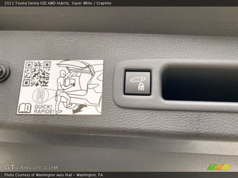 Super White / Graphite 2021 Toyota Sienna XSE AWD Hybrid