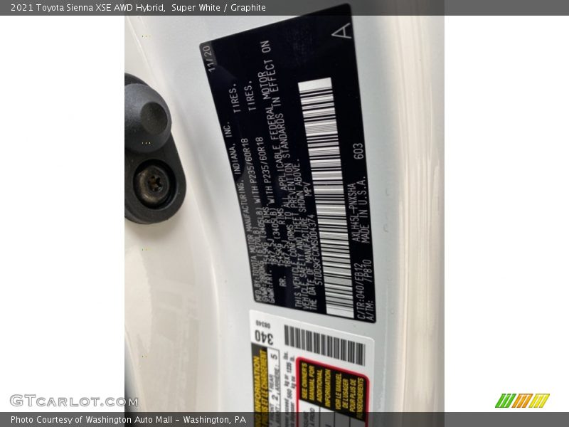 Super White / Graphite 2021 Toyota Sienna XSE AWD Hybrid