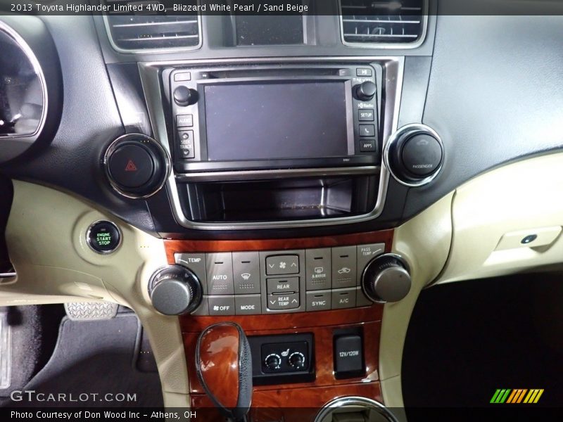 Blizzard White Pearl / Sand Beige 2013 Toyota Highlander Limited 4WD