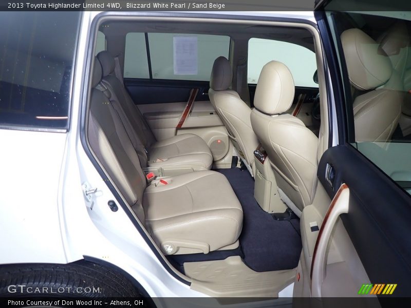 Blizzard White Pearl / Sand Beige 2013 Toyota Highlander Limited 4WD