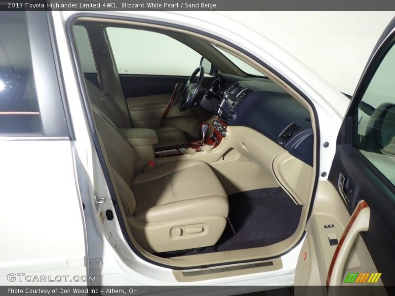 Blizzard White Pearl / Sand Beige 2013 Toyota Highlander Limited 4WD