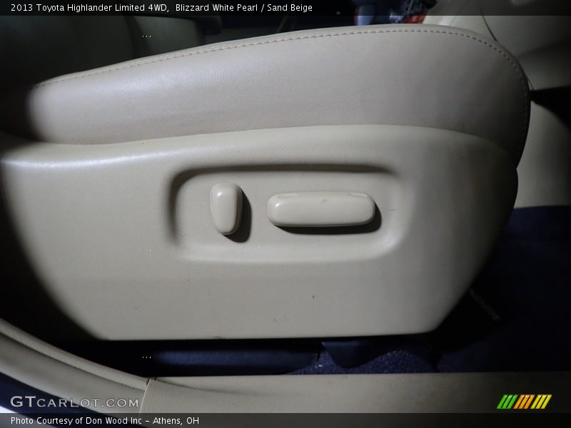 Blizzard White Pearl / Sand Beige 2013 Toyota Highlander Limited 4WD