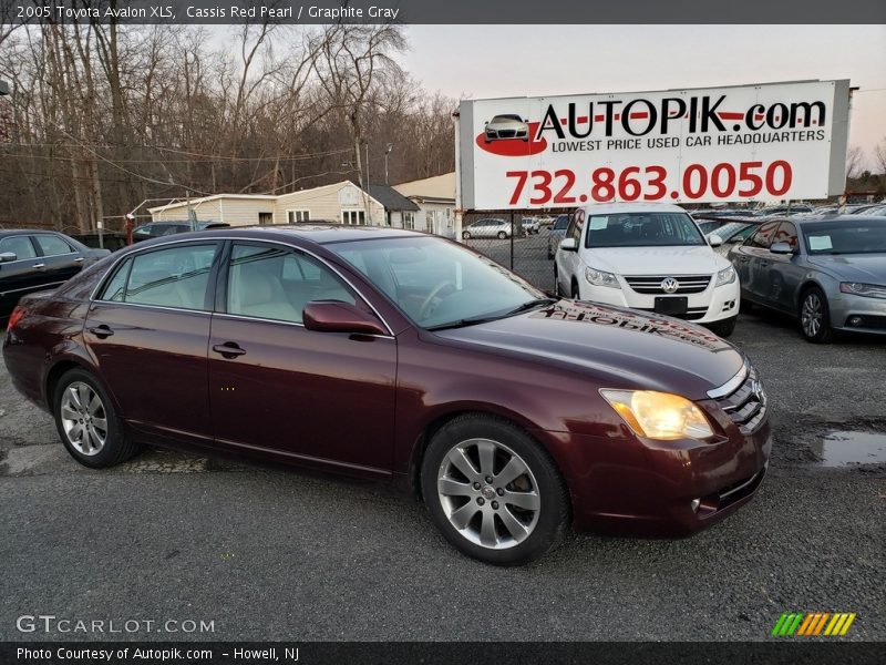 Cassis Red Pearl / Graphite Gray 2005 Toyota Avalon XLS