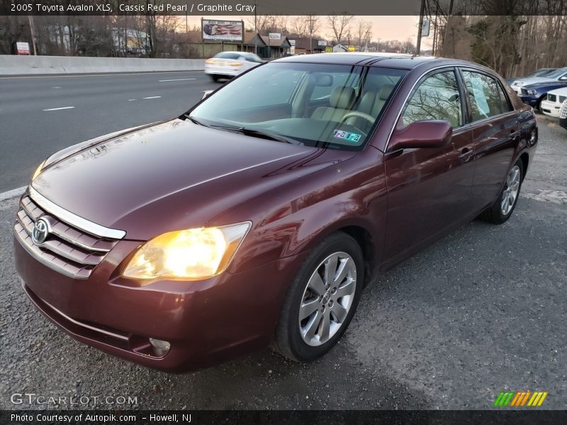 Cassis Red Pearl / Graphite Gray 2005 Toyota Avalon XLS
