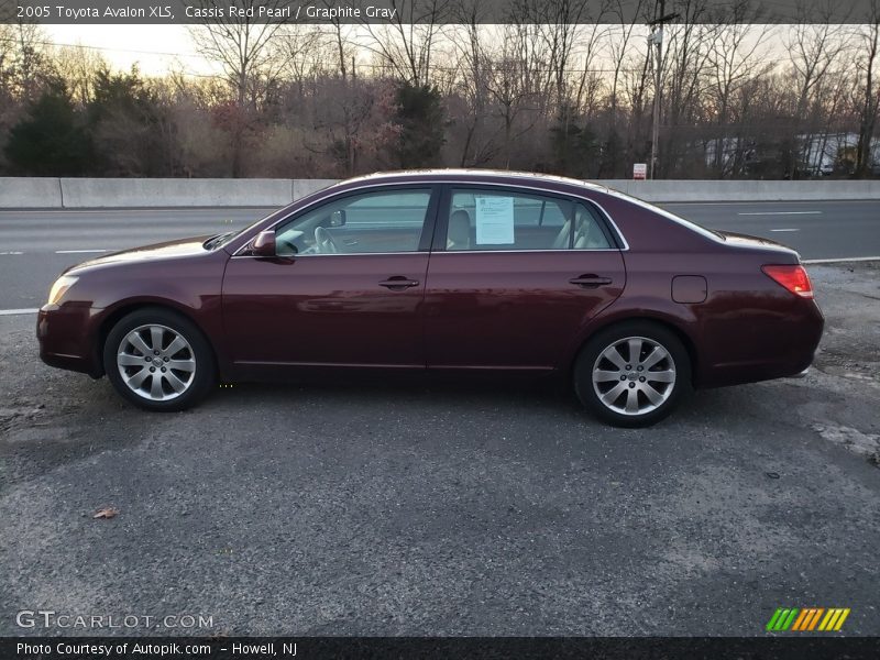 Cassis Red Pearl / Graphite Gray 2005 Toyota Avalon XLS