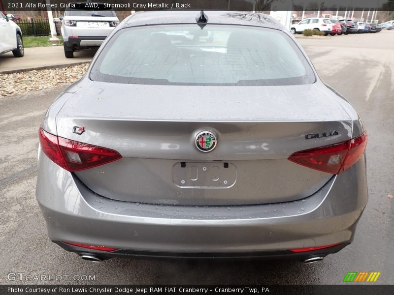 Stromboli Gray Metallic / Black 2021 Alfa Romeo Giulia TI AWD