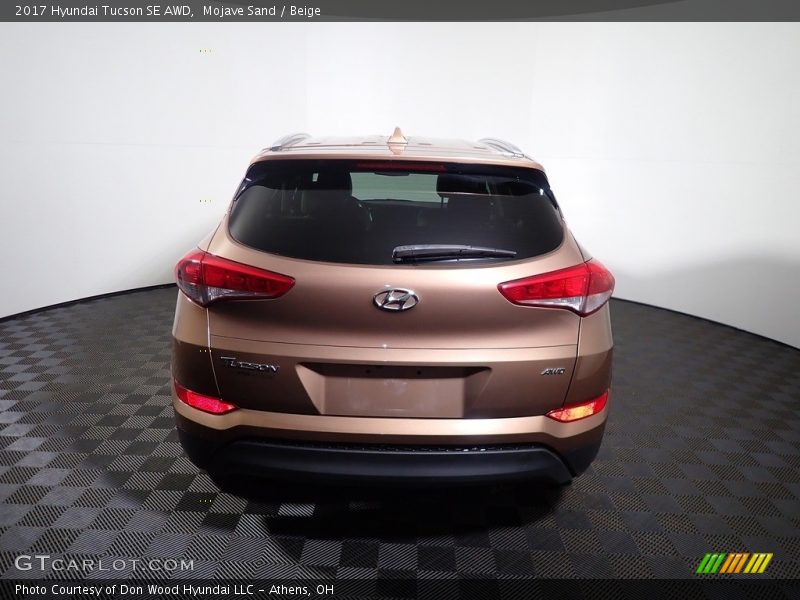 Mojave Sand / Beige 2017 Hyundai Tucson SE AWD