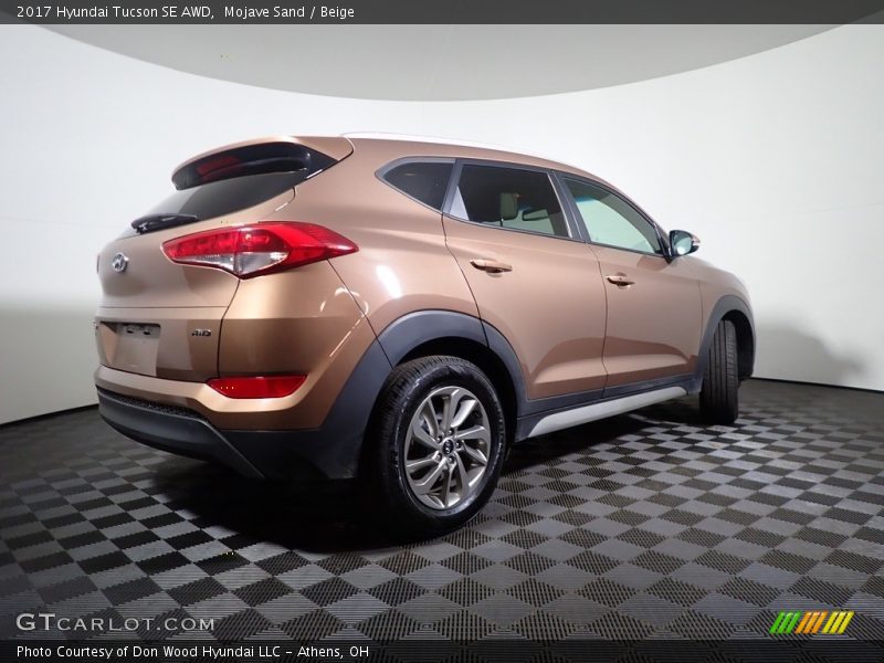 Mojave Sand / Beige 2017 Hyundai Tucson SE AWD