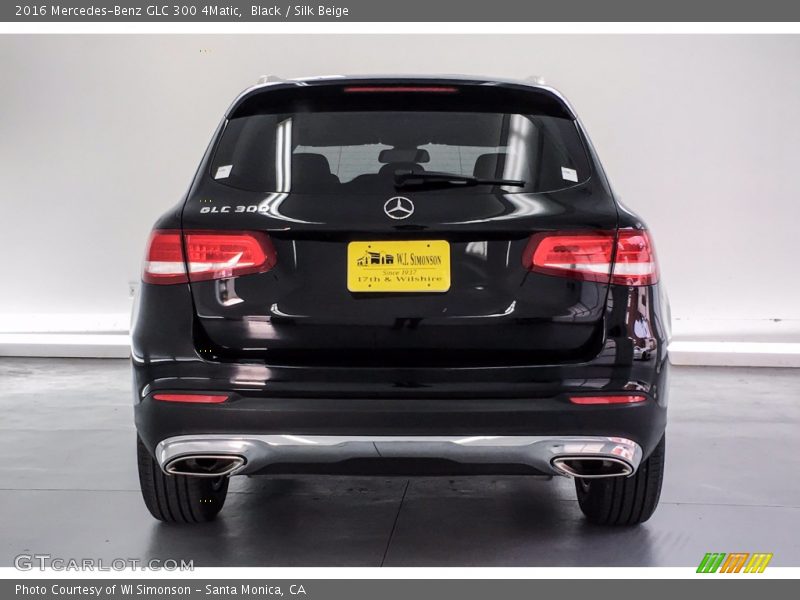 Black / Silk Beige 2016 Mercedes-Benz GLC 300 4Matic