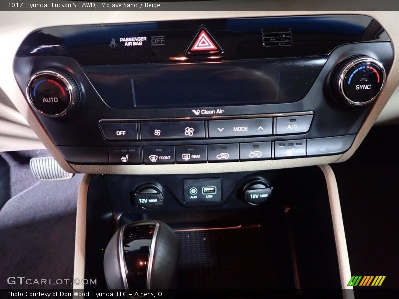 Mojave Sand / Beige 2017 Hyundai Tucson SE AWD