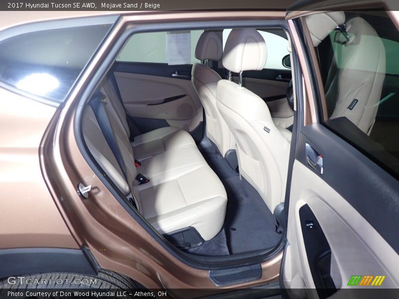 Mojave Sand / Beige 2017 Hyundai Tucson SE AWD