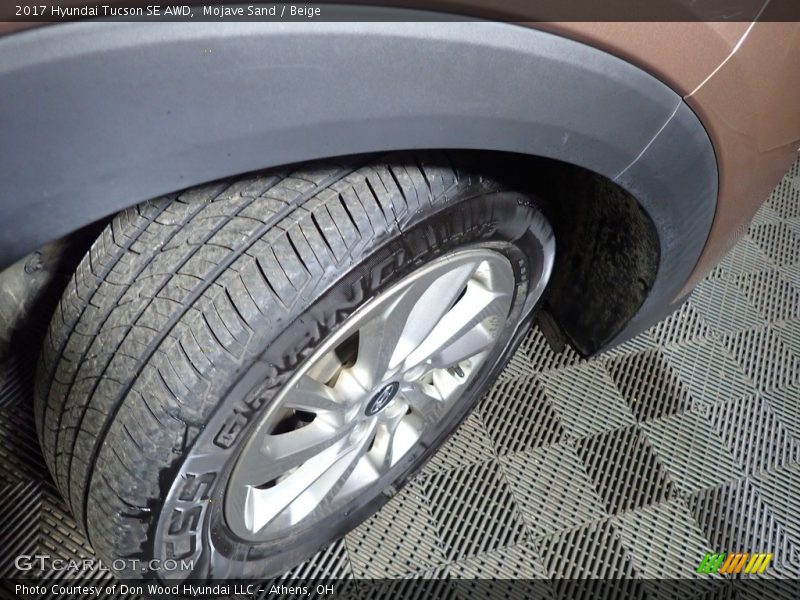Mojave Sand / Beige 2017 Hyundai Tucson SE AWD