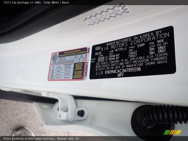 Clear White / Black 2021 Kia Sportage LX AWD