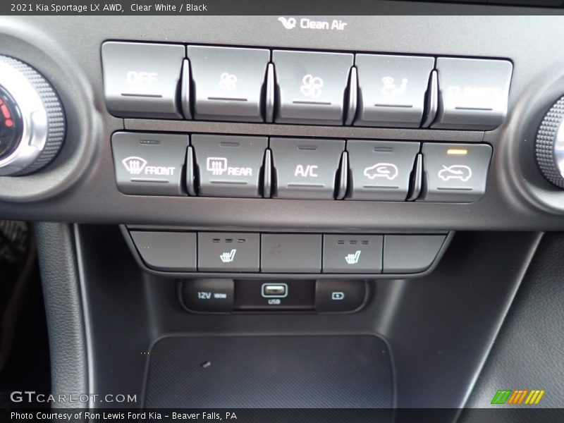 Clear White / Black 2021 Kia Sportage LX AWD
