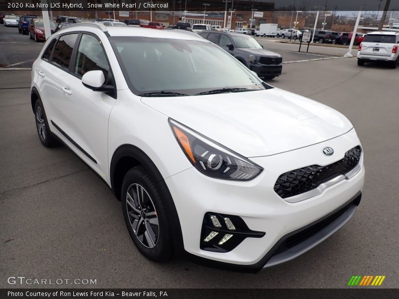 Front 3/4 View of 2020 Niro LXS Hybrid