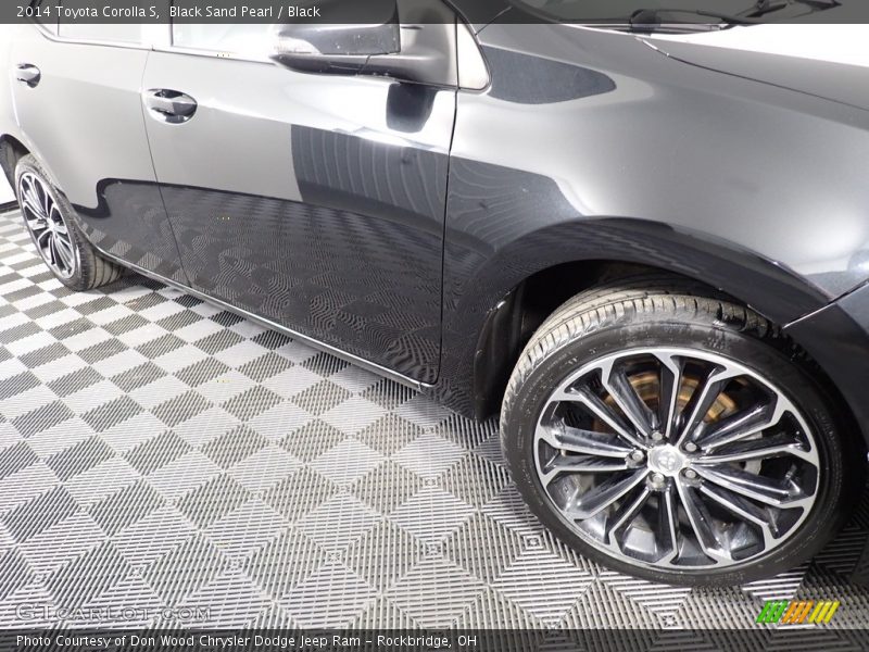 Black Sand Pearl / Black 2014 Toyota Corolla S