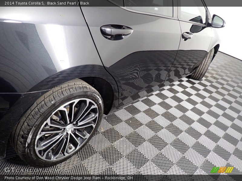 Black Sand Pearl / Black 2014 Toyota Corolla S