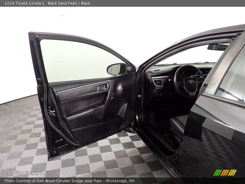 Black Sand Pearl / Black 2014 Toyota Corolla S