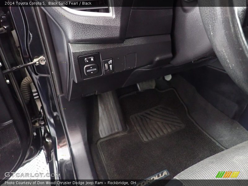 Black Sand Pearl / Black 2014 Toyota Corolla S