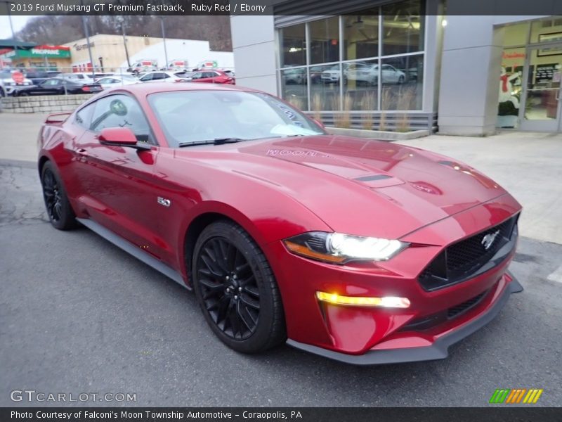 Front 3/4 View of 2019 Mustang GT Premium Fastback