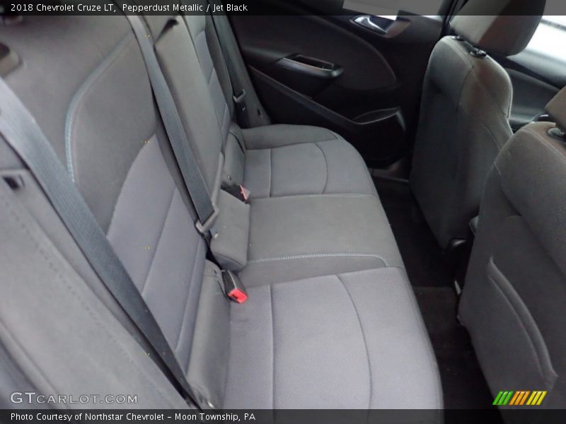 Pepperdust Metallic / Jet Black 2018 Chevrolet Cruze LT