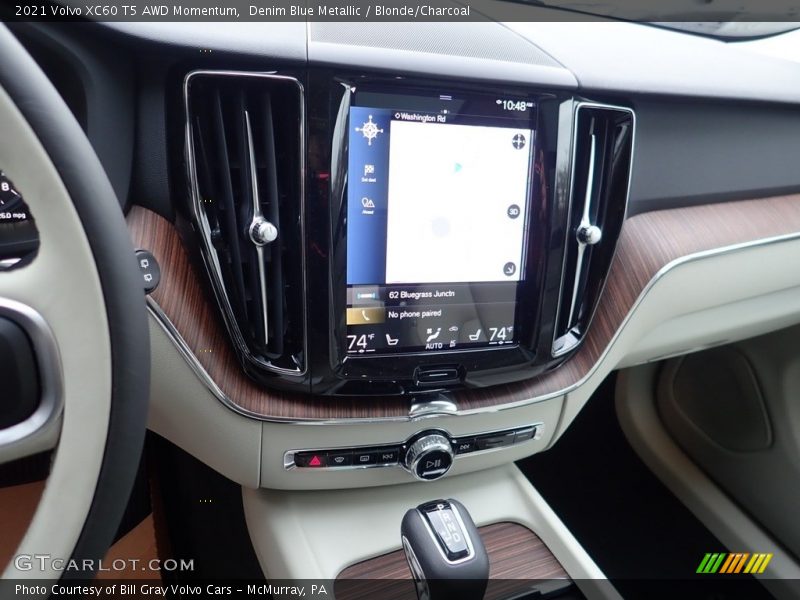 Denim Blue Metallic / Blonde/Charcoal 2021 Volvo XC60 T5 AWD Momentum