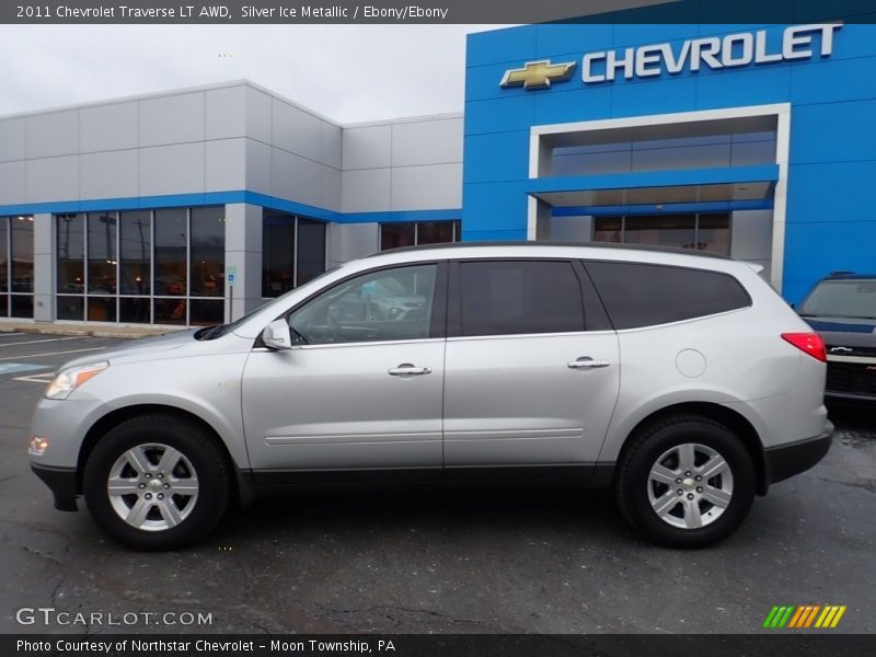 Silver Ice Metallic / Ebony/Ebony 2011 Chevrolet Traverse LT AWD