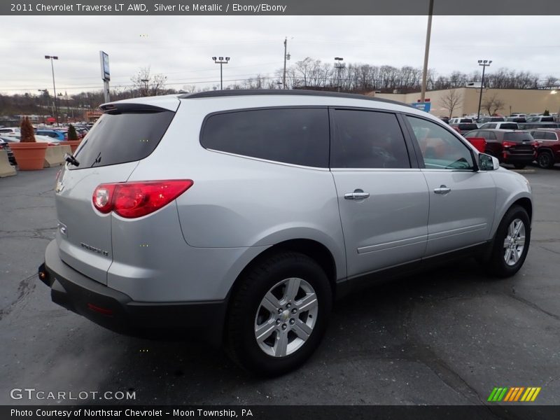 Silver Ice Metallic / Ebony/Ebony 2011 Chevrolet Traverse LT AWD