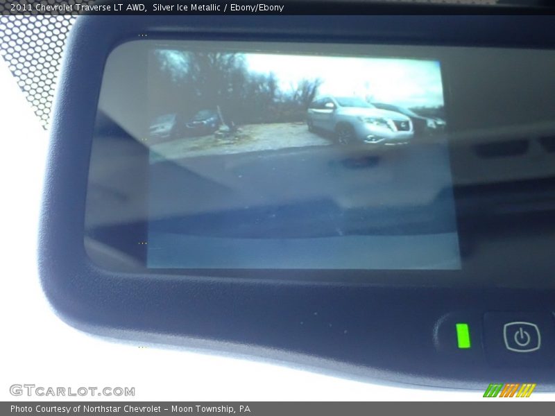 Silver Ice Metallic / Ebony/Ebony 2011 Chevrolet Traverse LT AWD