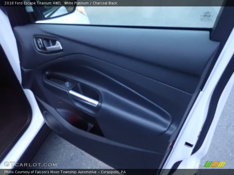 White Platinum / Charcoal Black 2018 Ford Escape Titanium 4WD