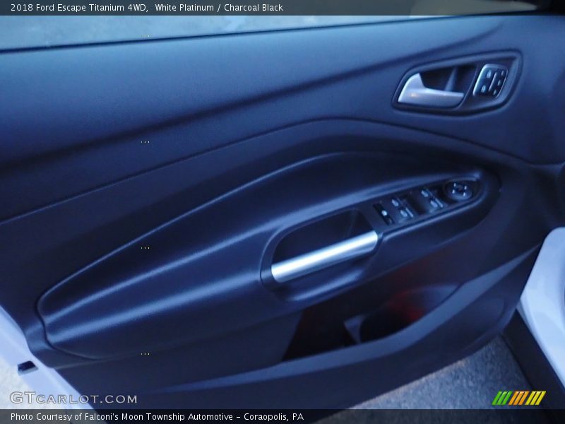 White Platinum / Charcoal Black 2018 Ford Escape Titanium 4WD