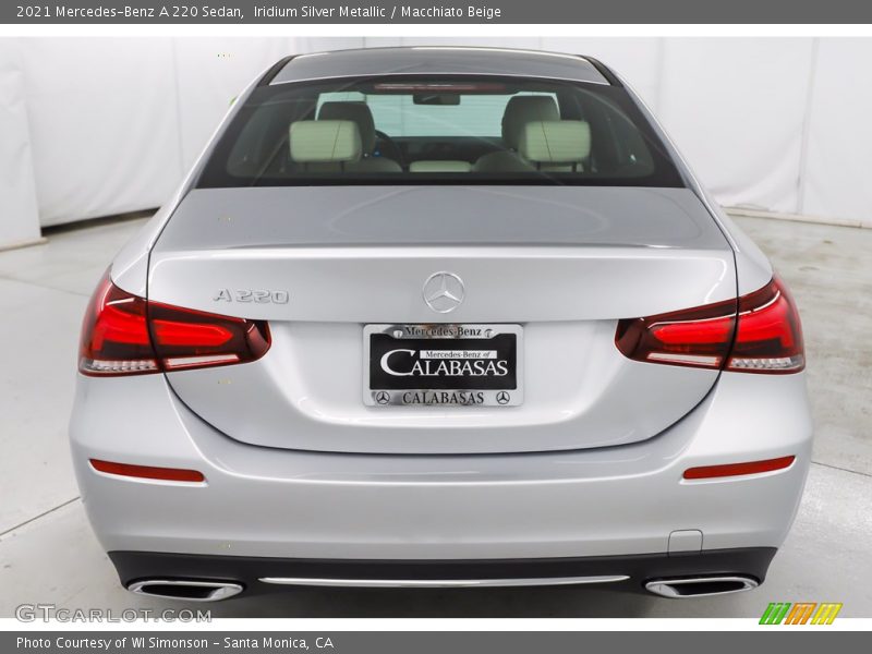 Iridium Silver Metallic / Macchiato Beige 2021 Mercedes-Benz A 220 Sedan