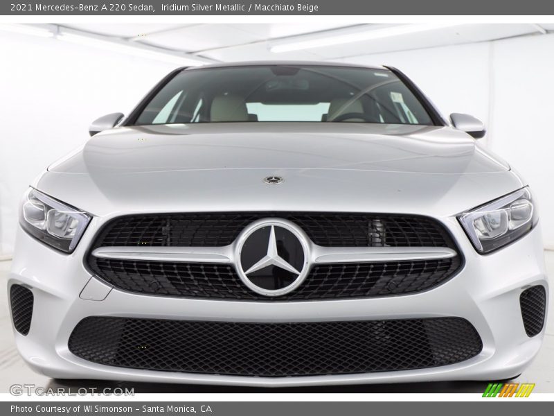 Iridium Silver Metallic / Macchiato Beige 2021 Mercedes-Benz A 220 Sedan