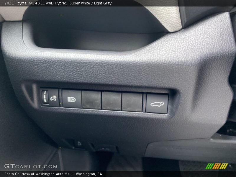 Super White / Light Gray 2021 Toyota RAV4 XLE AWD Hybrid