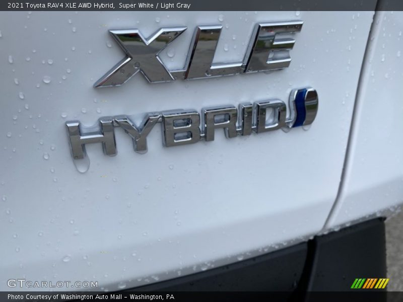 Super White / Light Gray 2021 Toyota RAV4 XLE AWD Hybrid