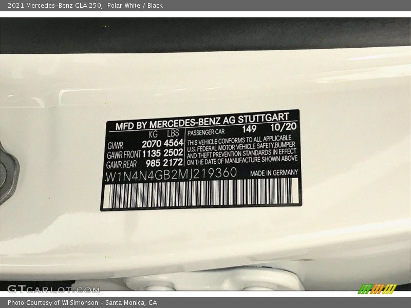 Polar White / Black 2021 Mercedes-Benz GLA 250