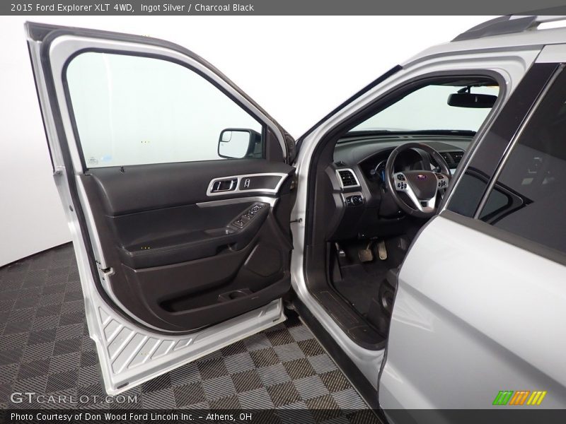 Ingot Silver / Charcoal Black 2015 Ford Explorer XLT 4WD