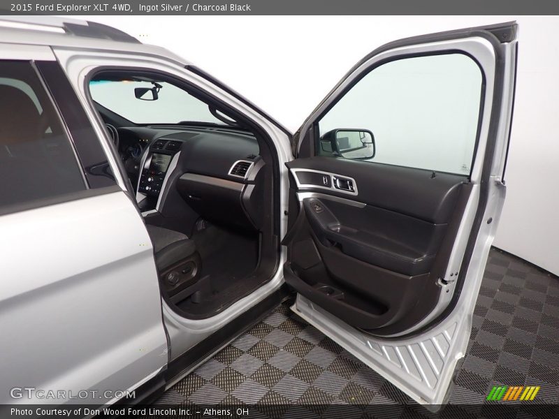 Ingot Silver / Charcoal Black 2015 Ford Explorer XLT 4WD