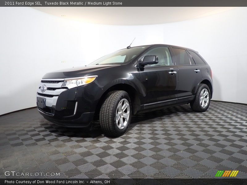 Tuxedo Black Metallic / Medium Light Stone 2011 Ford Edge SEL