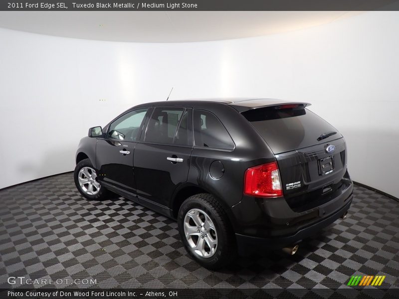 Tuxedo Black Metallic / Medium Light Stone 2011 Ford Edge SEL